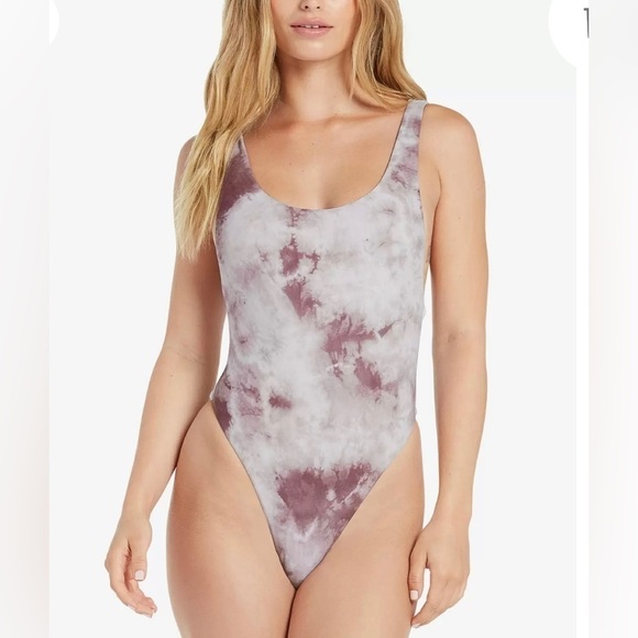 Volcom Juniors L follow the cloud one piece swimsuit - Picture 1 of 6